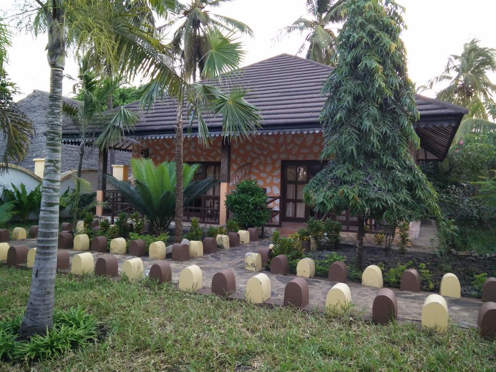 Arabian Nights Hotel Paje Luaran gambar