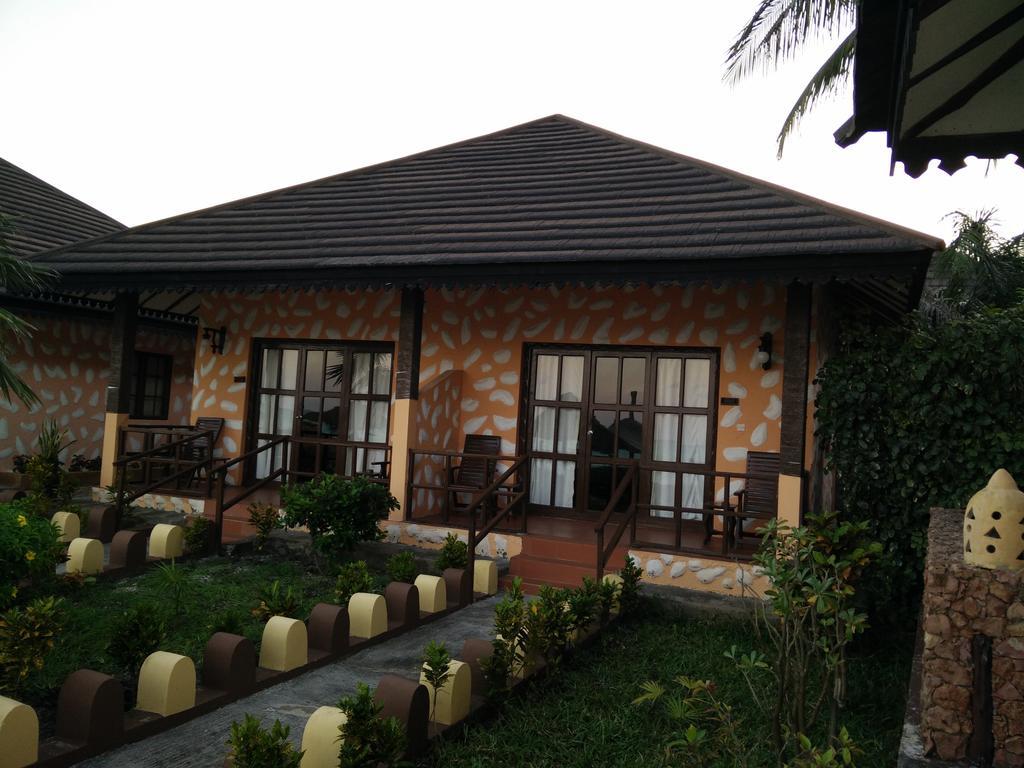 Arabian Nights Hotel Paje Luaran gambar