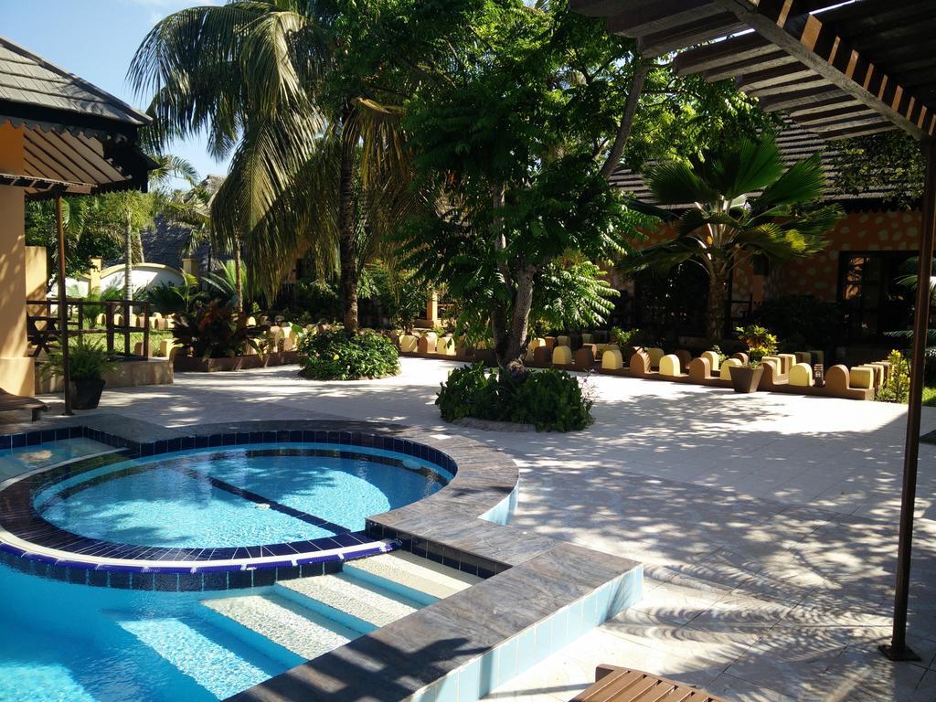 Arabian Nights Hotel Paje Luaran gambar