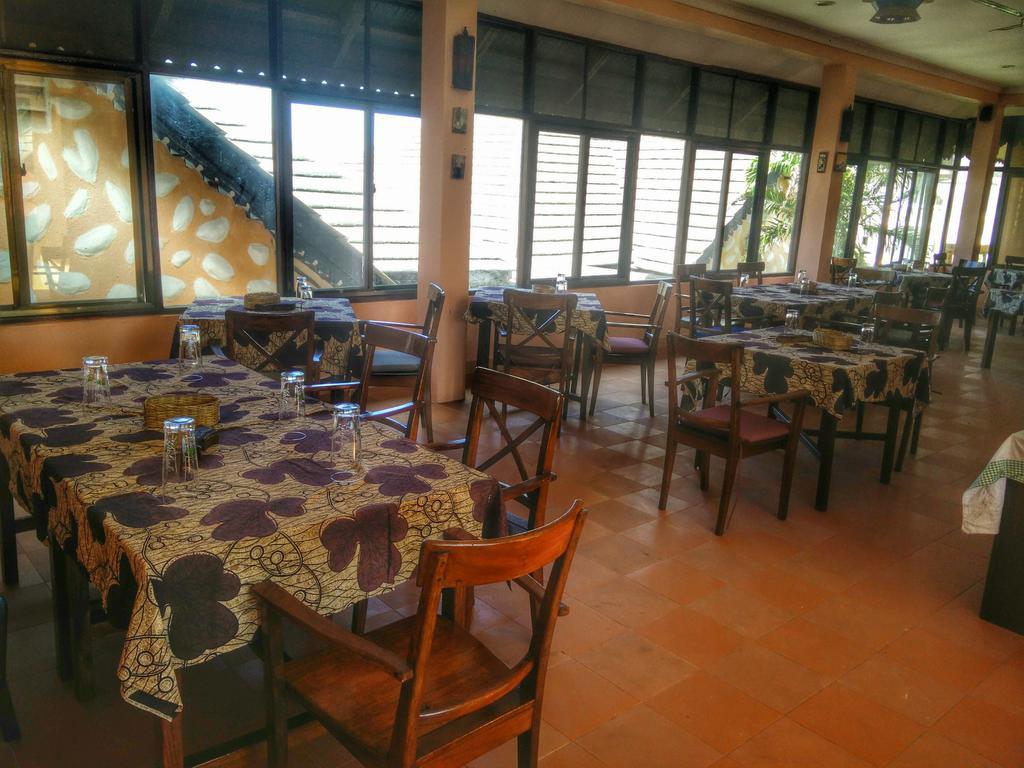 Arabian Nights Hotel Paje Luaran gambar