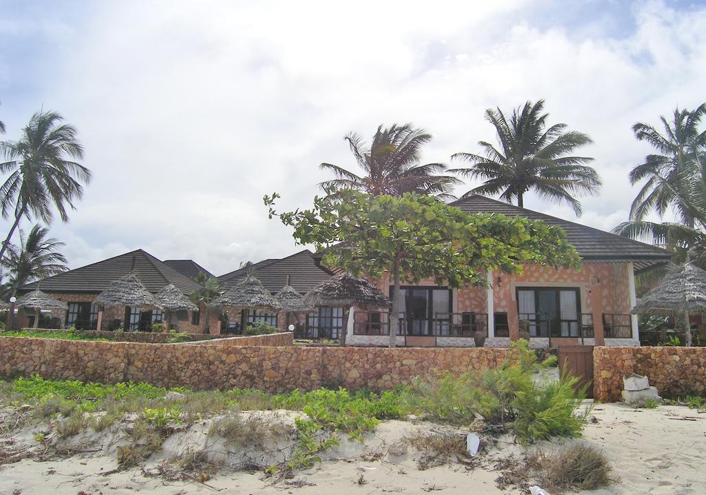 Arabian Nights Hotel Paje Luaran gambar