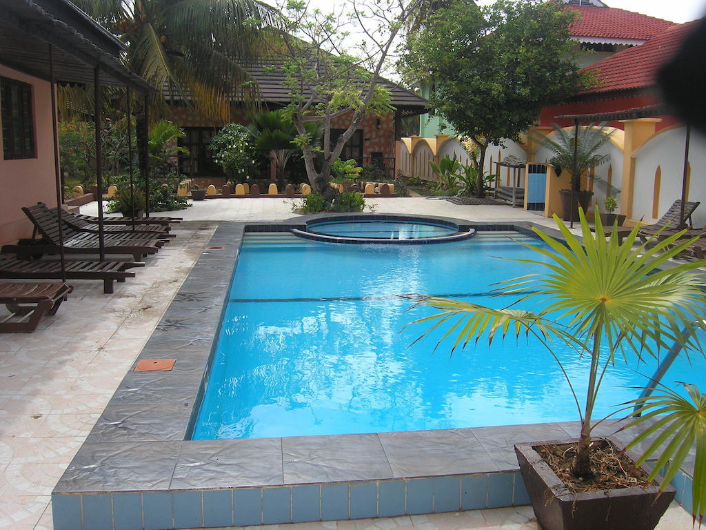 Arabian Nights Hotel Paje Luaran gambar