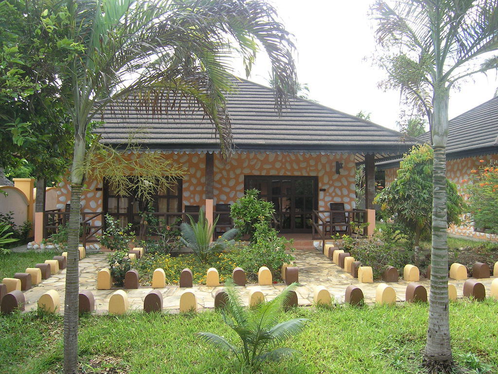 Arabian Nights Hotel Paje Luaran gambar