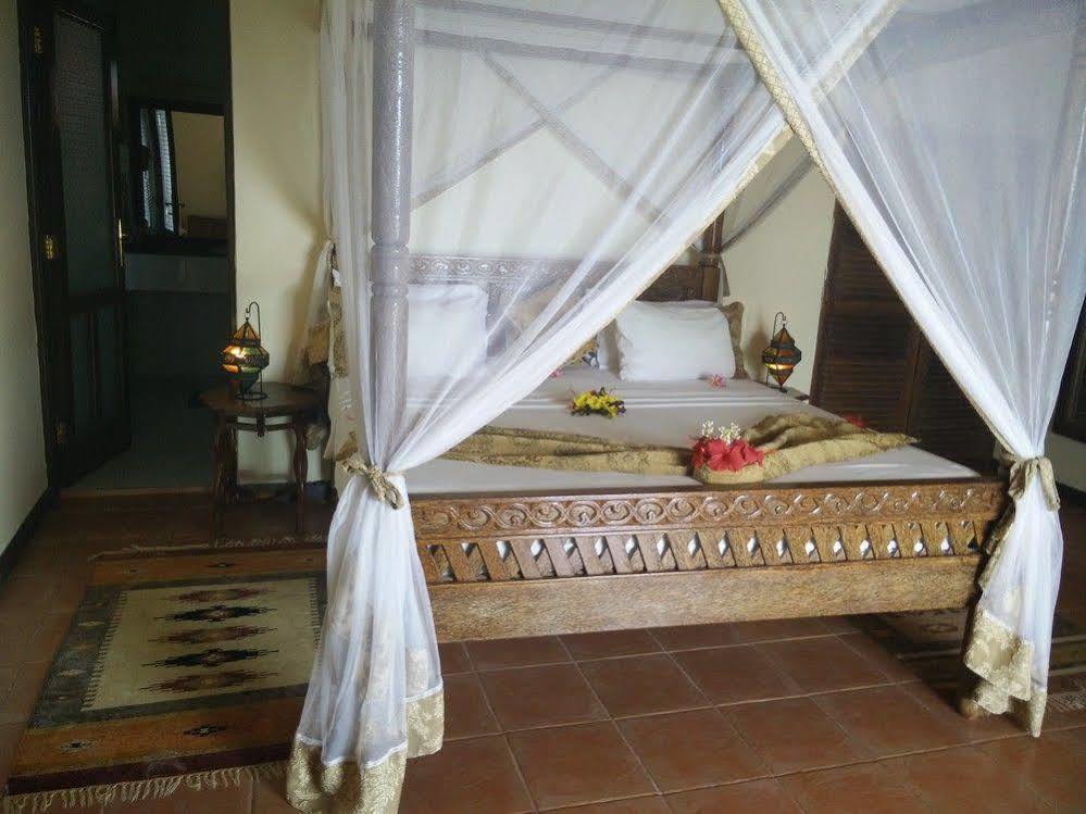 Arabian Nights Hotel Paje Luaran gambar