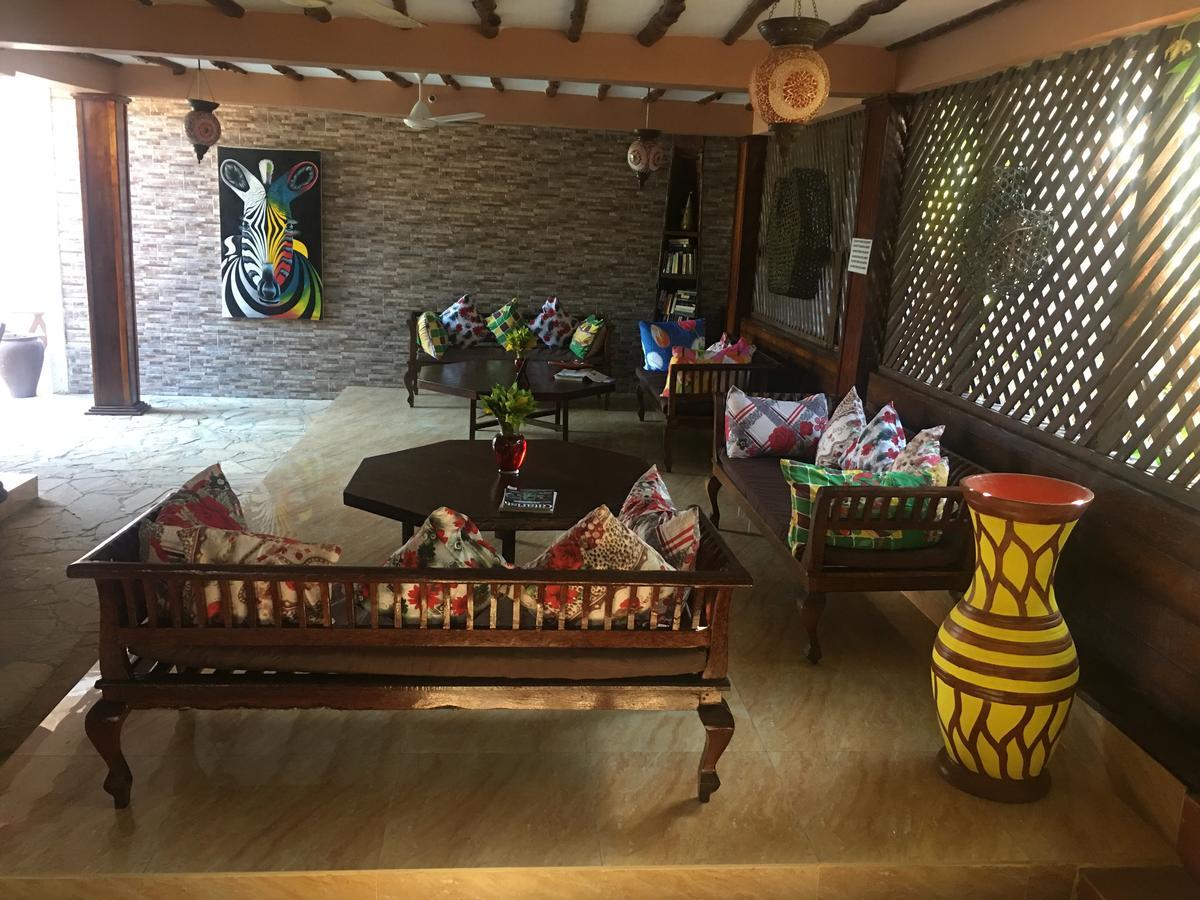 Arabian Nights Hotel Paje Luaran gambar